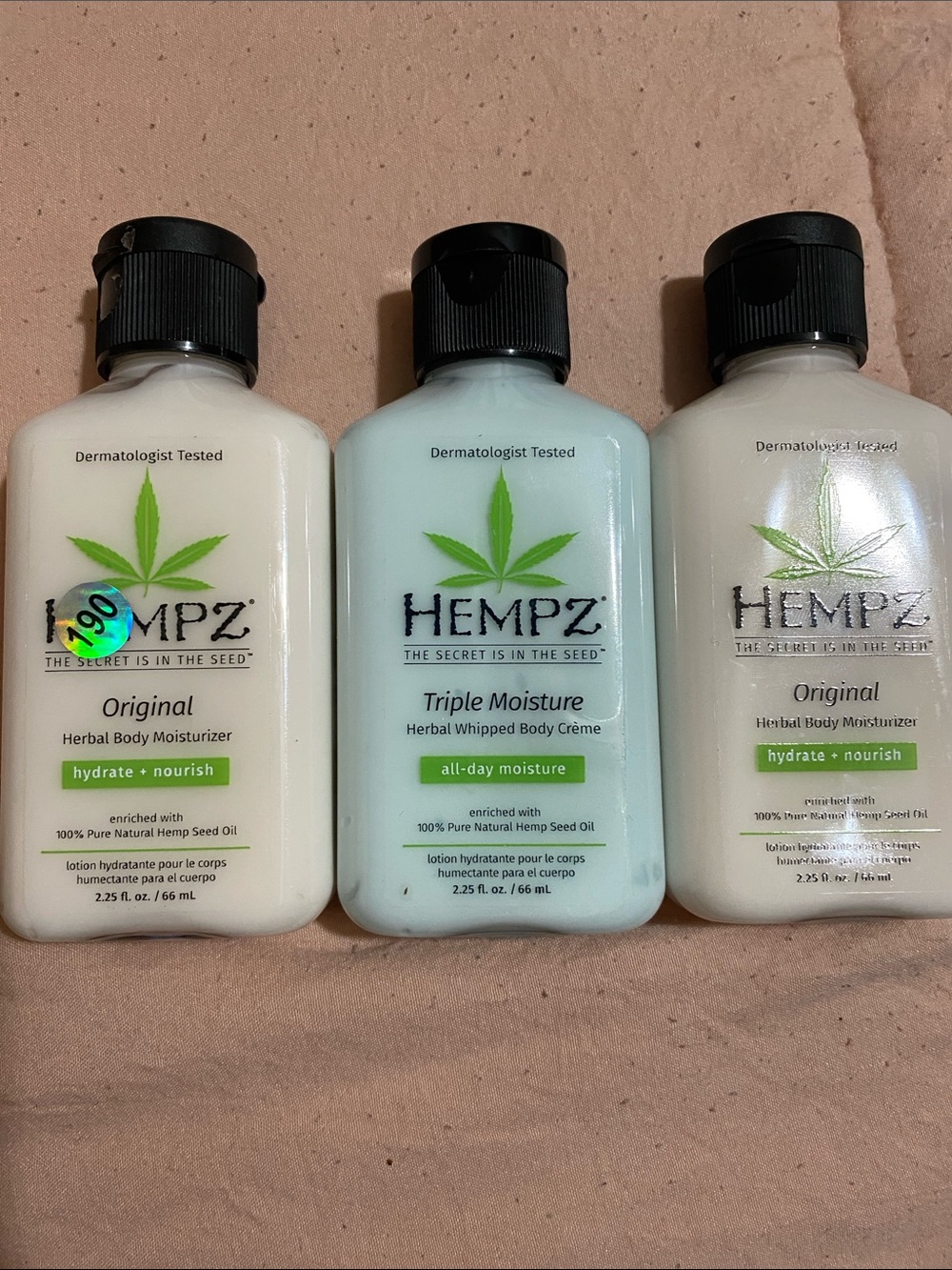 Hempz 2.25 oz x3 Herbal Body Moisturizers - White & Light Blue